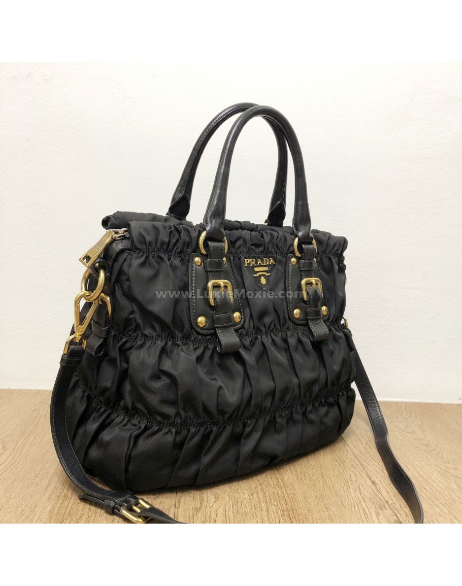 PRADA Tessuto Gaufre Black Nylon Tote Bag with Shoulder